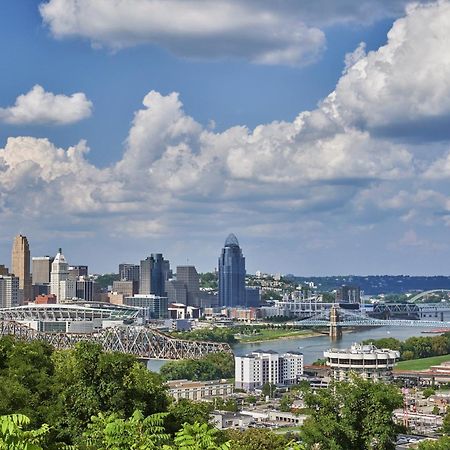 Graduate By Hilton Cincinnati Exterior foto